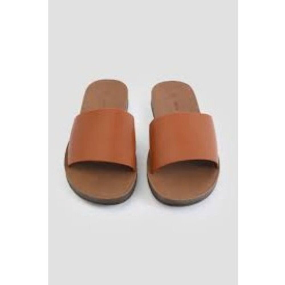 Bamboo Women’s Slip-On Faux Leather Slides Size 6.5